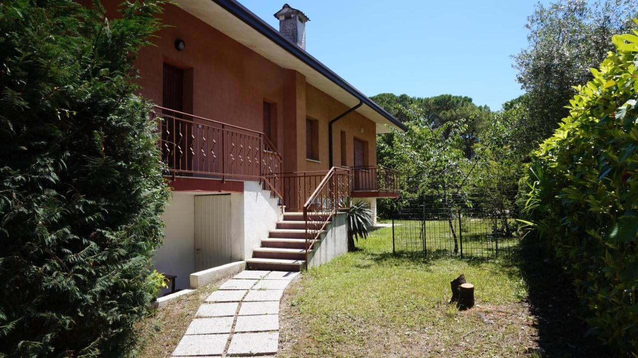 Villa Luisa Lignano Sabbiadoro Bagian luar foto