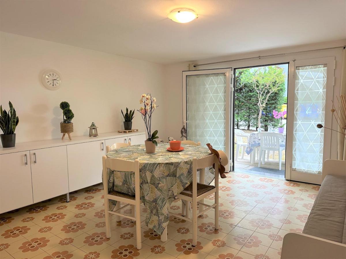 Villa Luisa Lignano Sabbiadoro Bagian luar foto