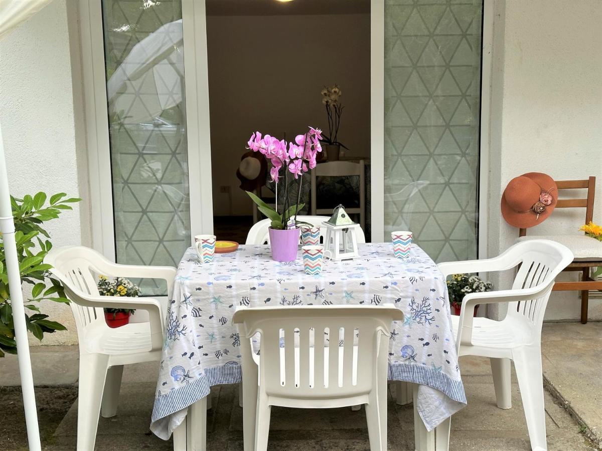 Villa Luisa Lignano Sabbiadoro Bagian luar foto
