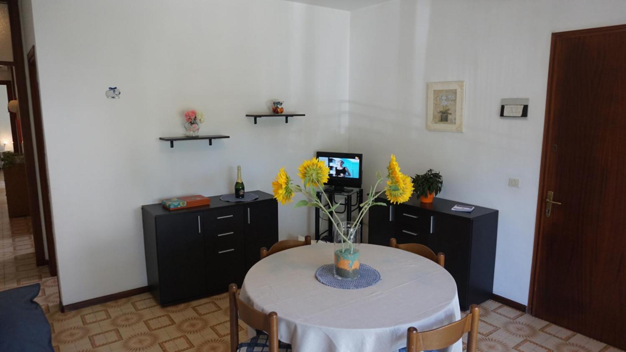Villa Luisa Lignano Sabbiadoro Ruang foto