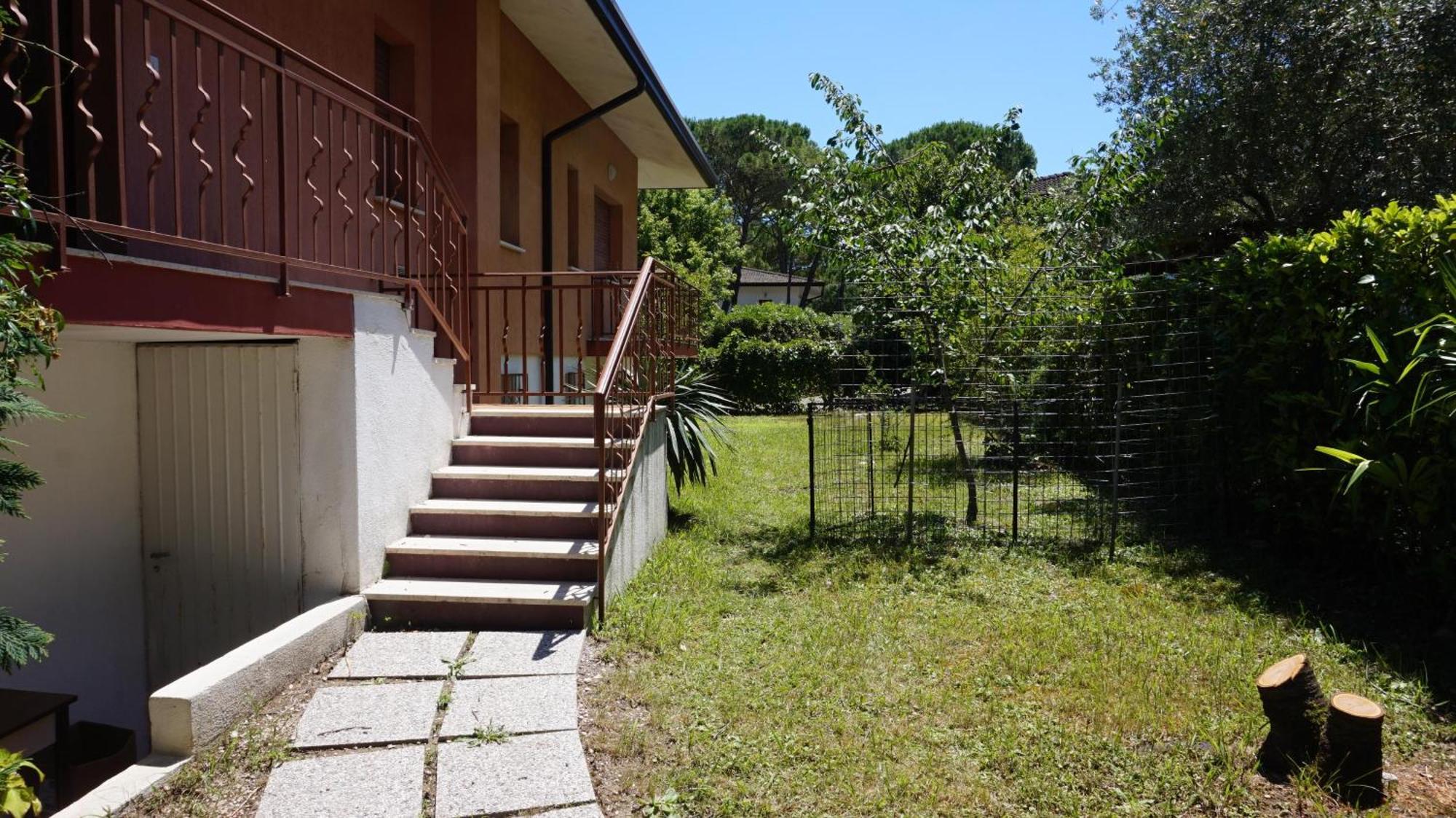 Villa Luisa Lignano Sabbiadoro Bagian luar foto
